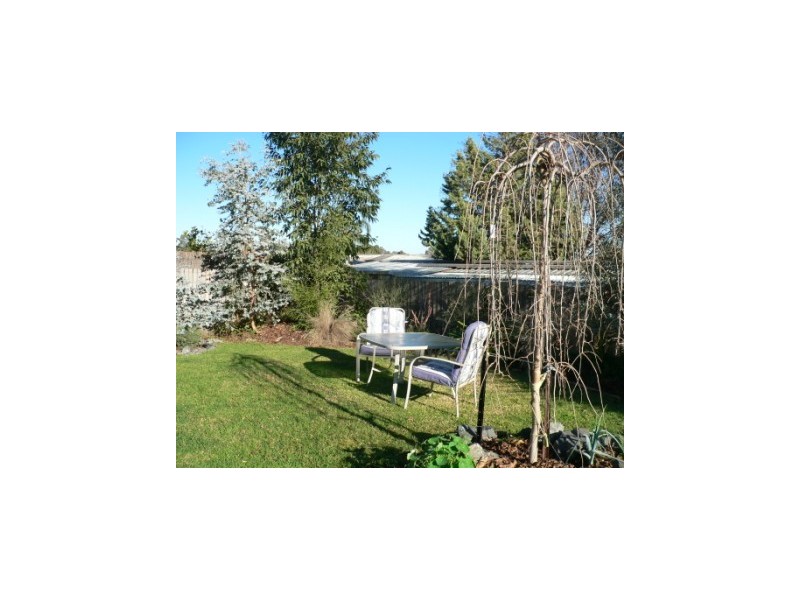 7 Meyer Place, Thurgoona NSW 2640