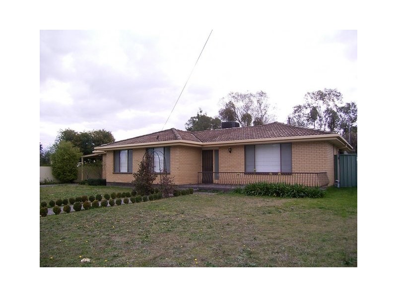 341 Parkland Crescent, Lavington NSW 2641