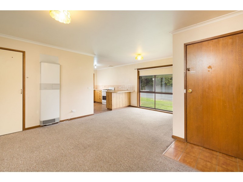 1and2/490 Douglas Road, Lavington NSW 2641