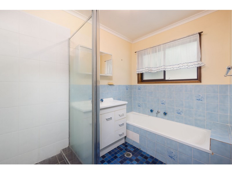 1and2/490 Douglas Road, Lavington NSW 2641