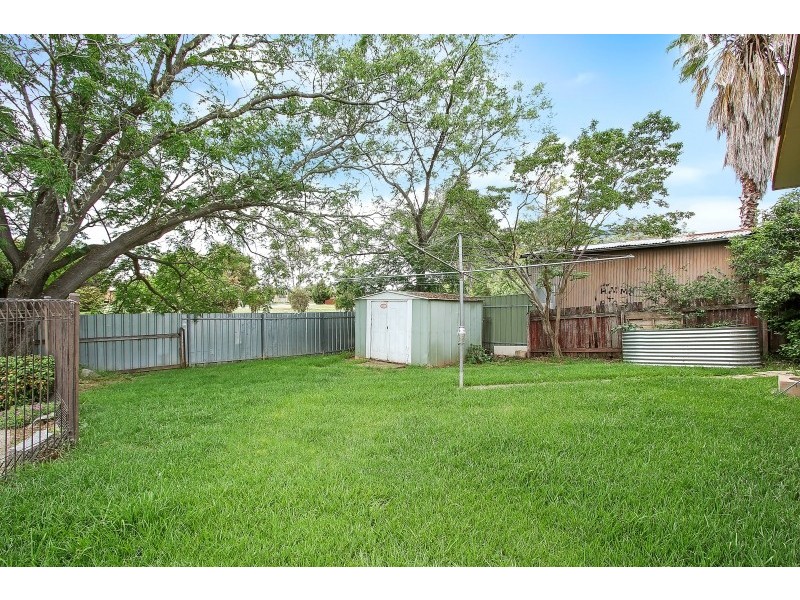 405 Dale Crescent, Lavington NSW 2641