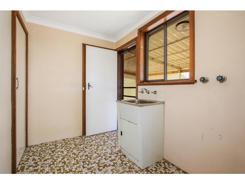 2/447 Alldis Avenue, Lavington NSW 2641