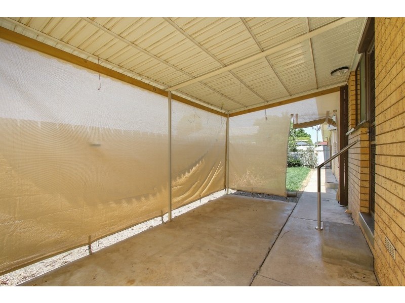 2/447 Alldis Avenue, Lavington NSW 2641