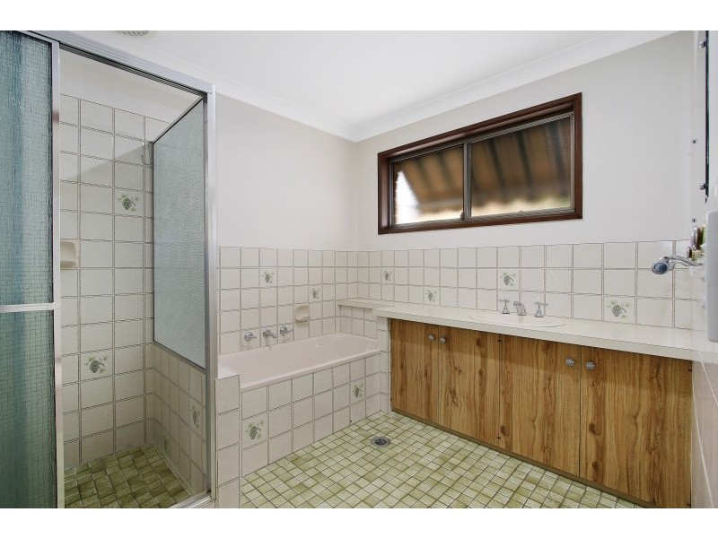 2/476 Heriot Street, Lavington NSW 2641