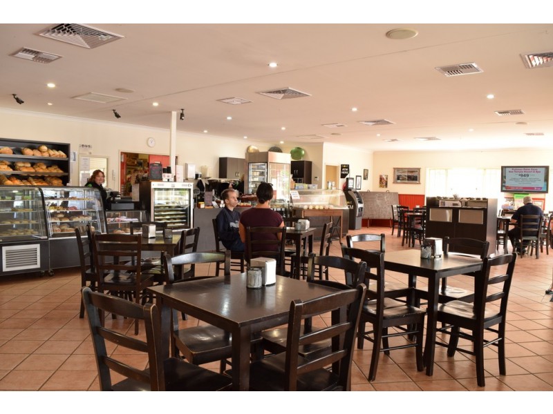 53 Hawkins Street, Howlong NSW 2643