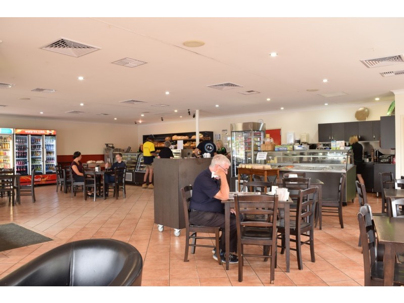 53 Hawkins Street, Howlong NSW 2643