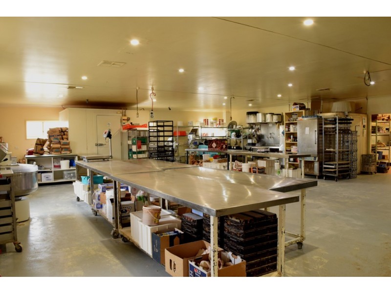 53 Hawkins Street, Howlong NSW 2643