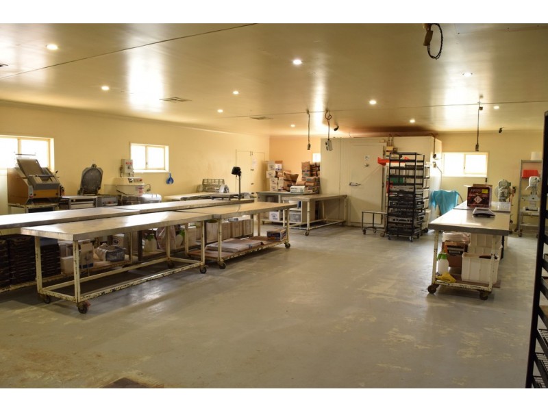 53 Hawkins Street, Howlong NSW 2643