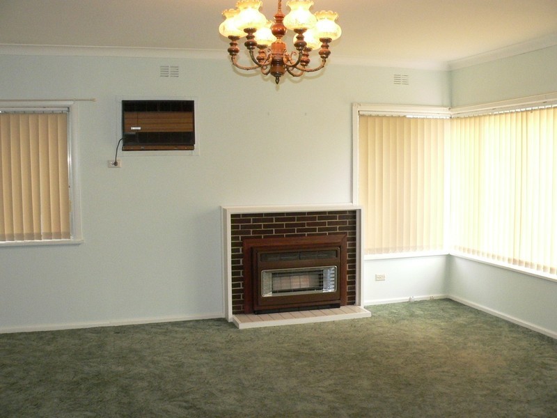 417 Nowland Avenue, Lavington NSW 2641