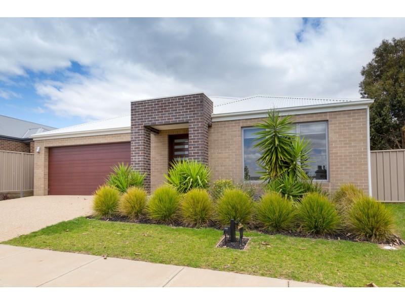 2 Hereford Court, Thurgoona NSW 2640