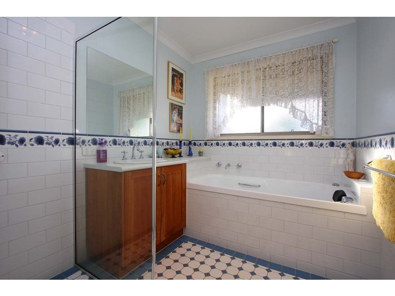 113-115 Clarke Street, Howlong NSW 2643