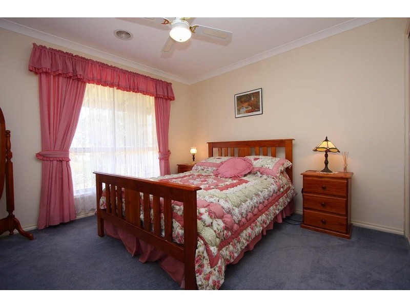 113-115 Clarke Street, Howlong NSW 2643