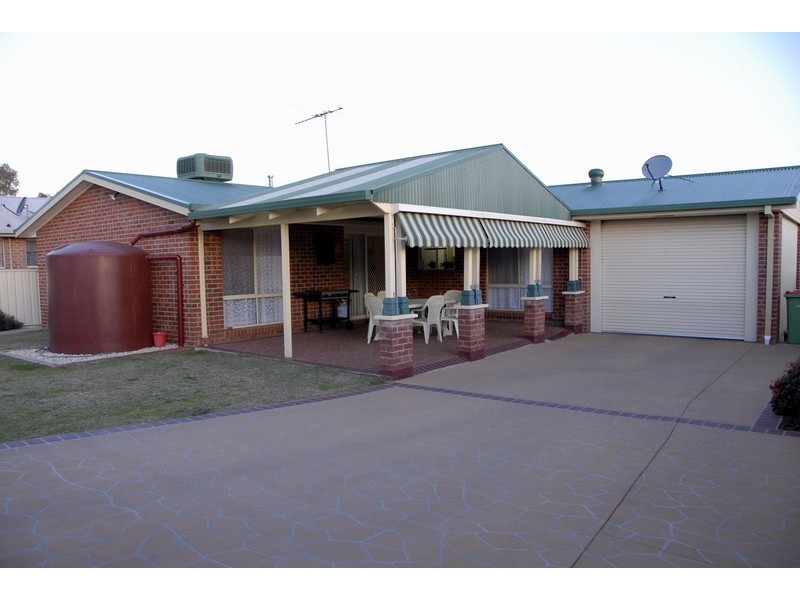 8 Katrina Circuit, Corowa NSW 2646