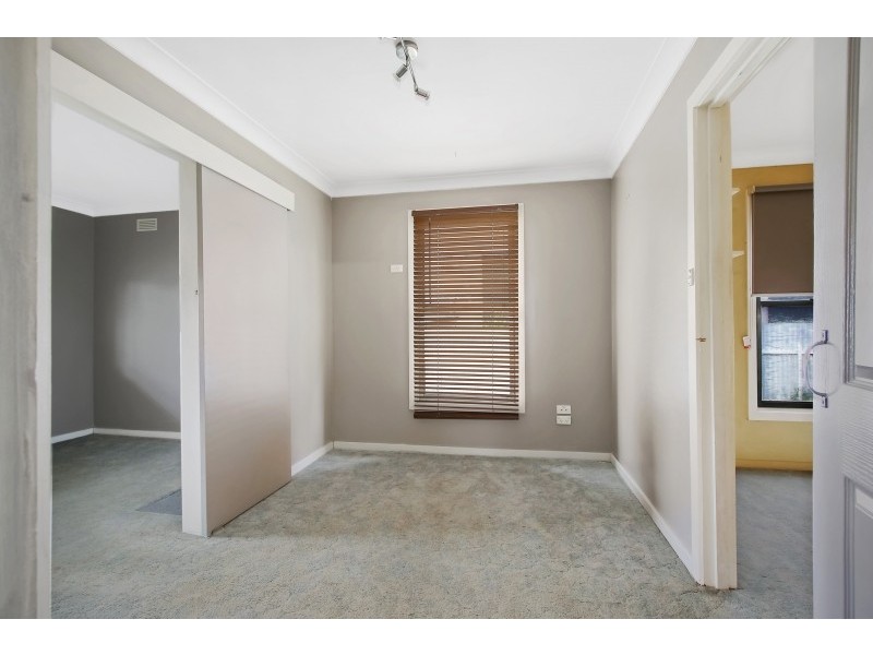 471 Griffith Road, Lavington NSW 2641