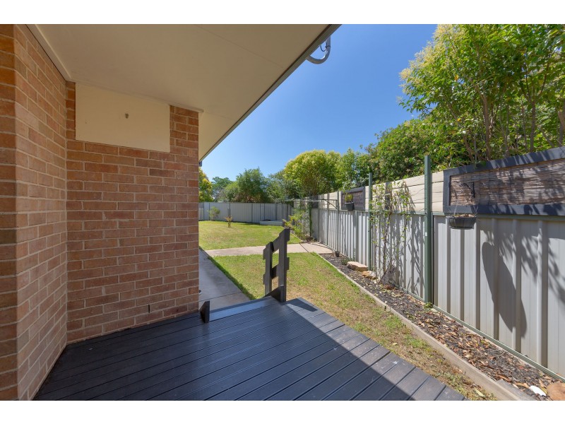 2/32 Amalfi Drive, Lavington NSW 2641