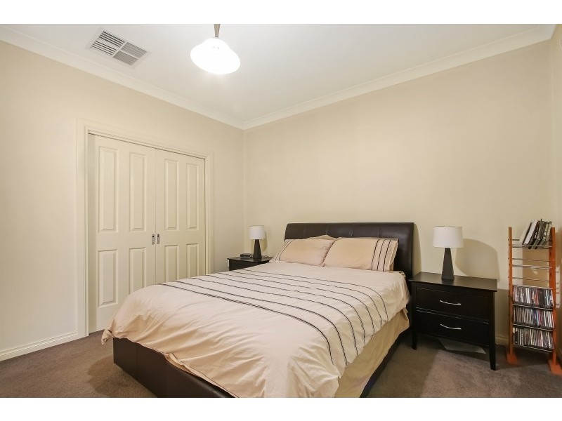 3 Samuel Place, East Albury NSW 2640