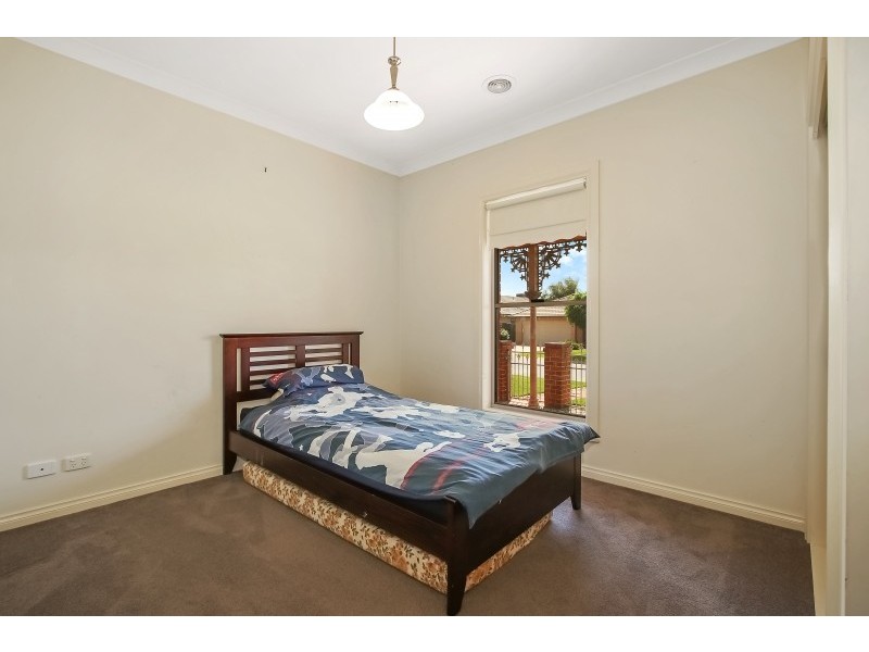 3 Samuel Place, East Albury NSW 2640