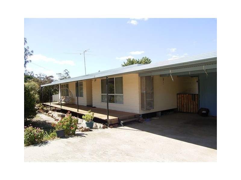 85 Howlong Road, Burrumbuttock NSW 2642