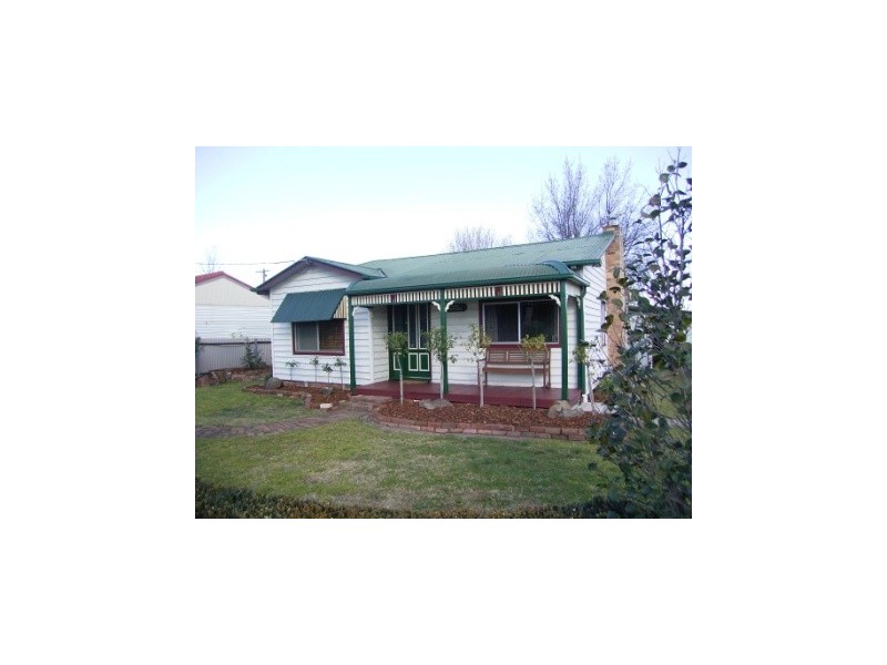 451 McDonald Road, Lavington NSW 2641
