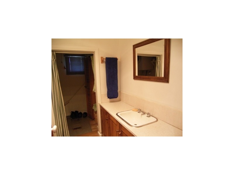 451 McDonald Road, Lavington NSW 2641