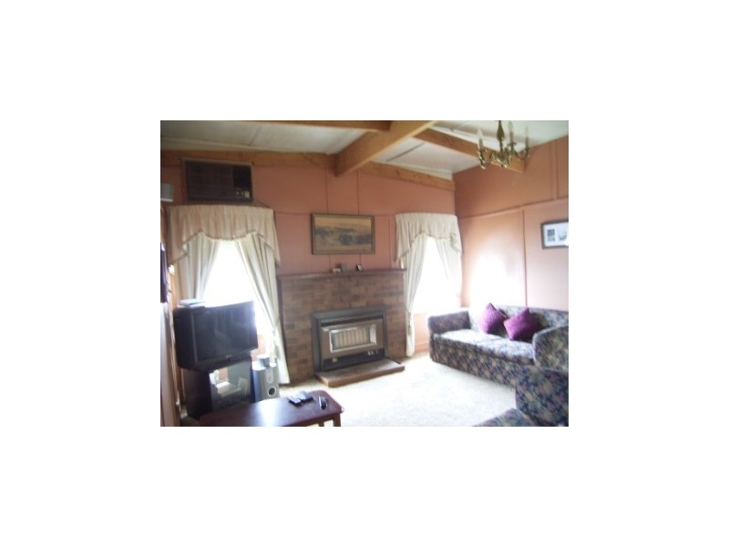 451 McDonald Road, Lavington NSW 2641