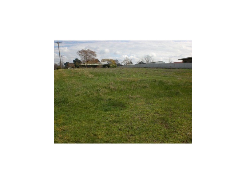 71 Sturt Street, Howlong NSW 2643