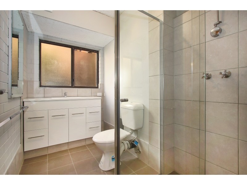 42/429 McDonald Road, Lavington NSW 2641