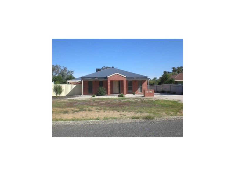 1-2/58 Russell Street, Howlong NSW 2643