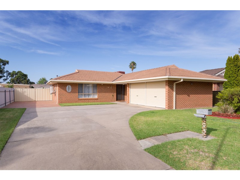 21 Condon Place, Lavington NSW 2641