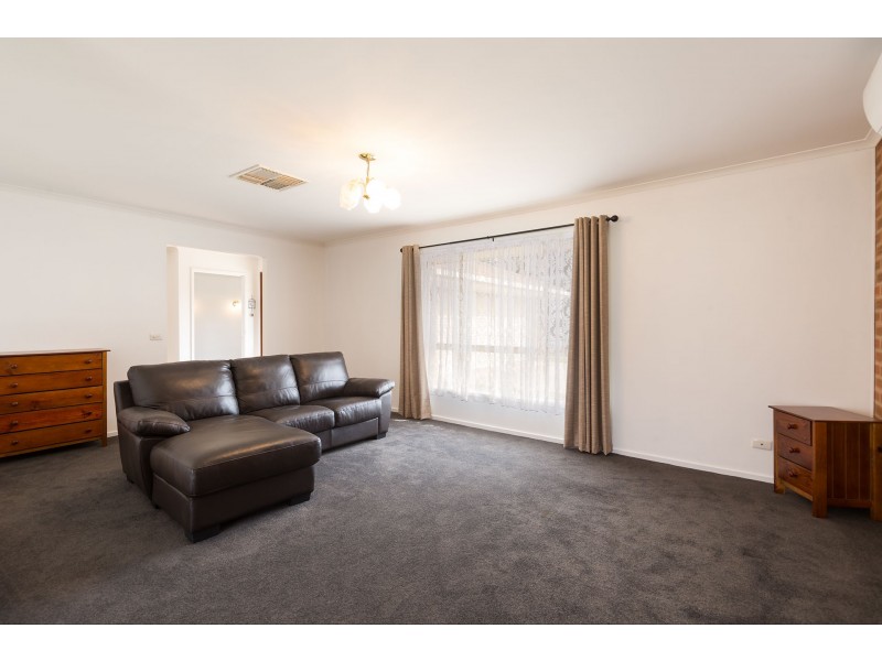 21 Condon Place, Lavington NSW 2641