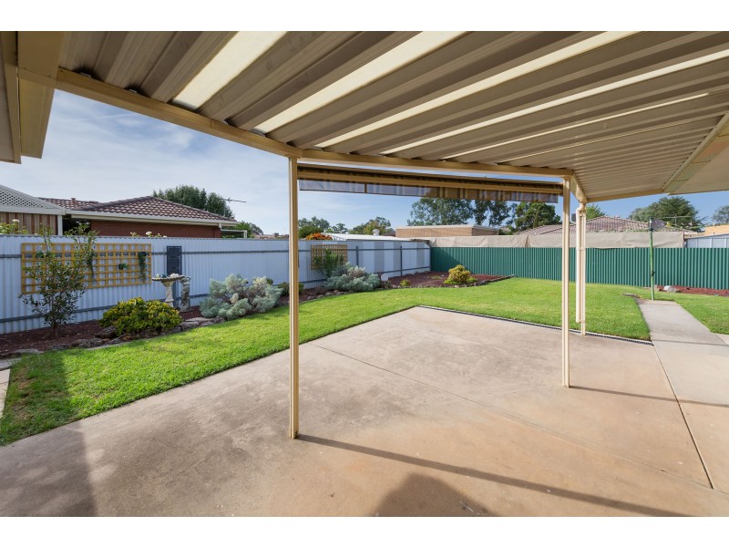 21 Condon Place, Lavington NSW 2641