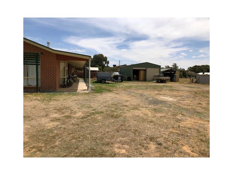 17 Sunnyside Crescent, Walla Walla NSW 2659