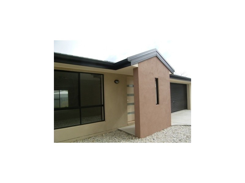 3/433 Parnall Street, Lavington NSW 2641