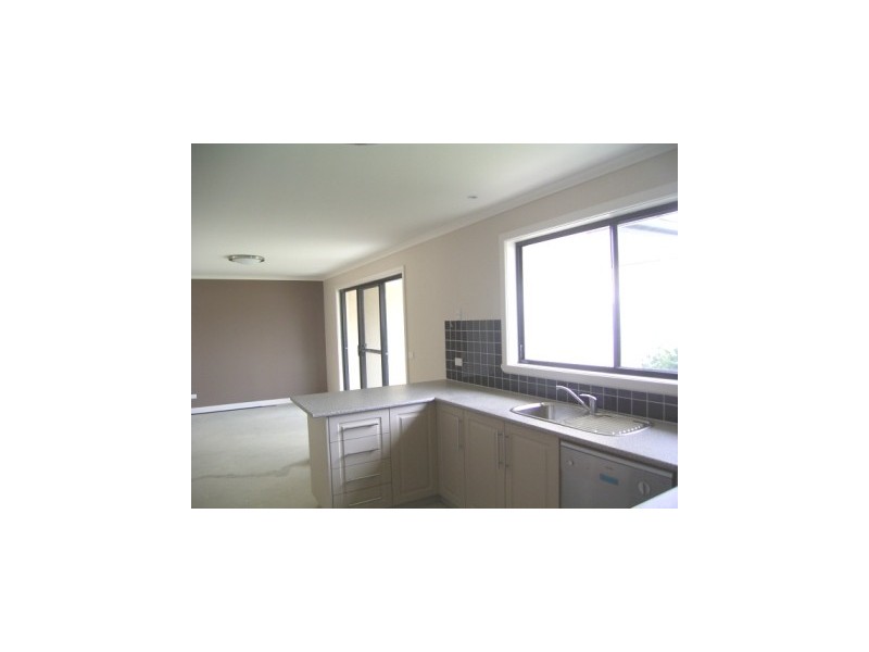 3/433 Parnall Street, Lavington NSW 2641