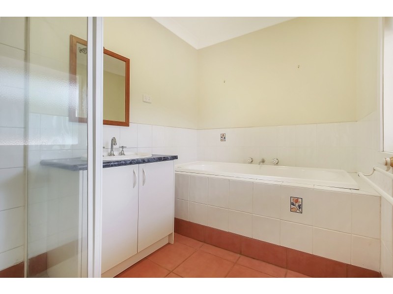 5 Baw Baw Street, Thurgoona NSW 2640