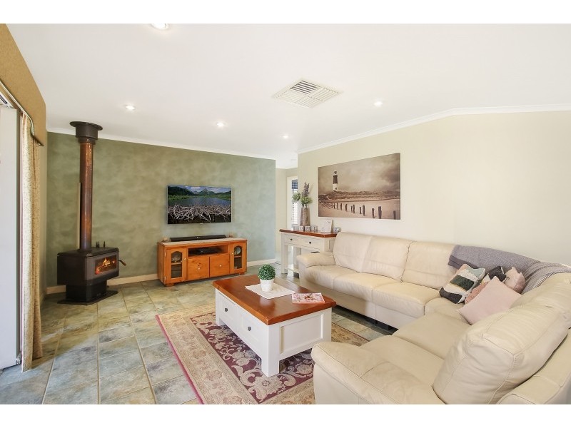 12 Victoria Street, Walla Walla NSW 2659