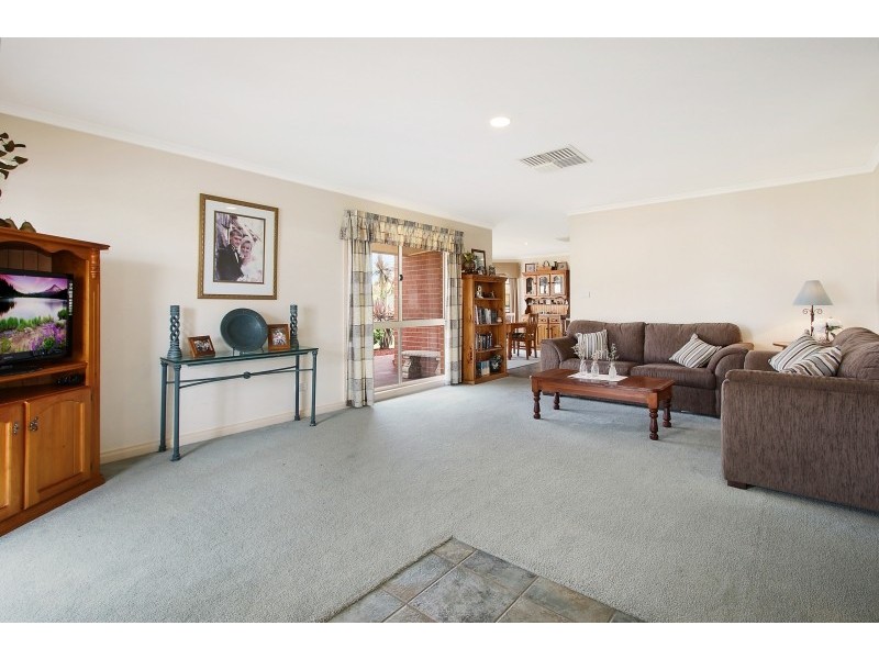 12 Victoria Street, Walla Walla NSW 2659