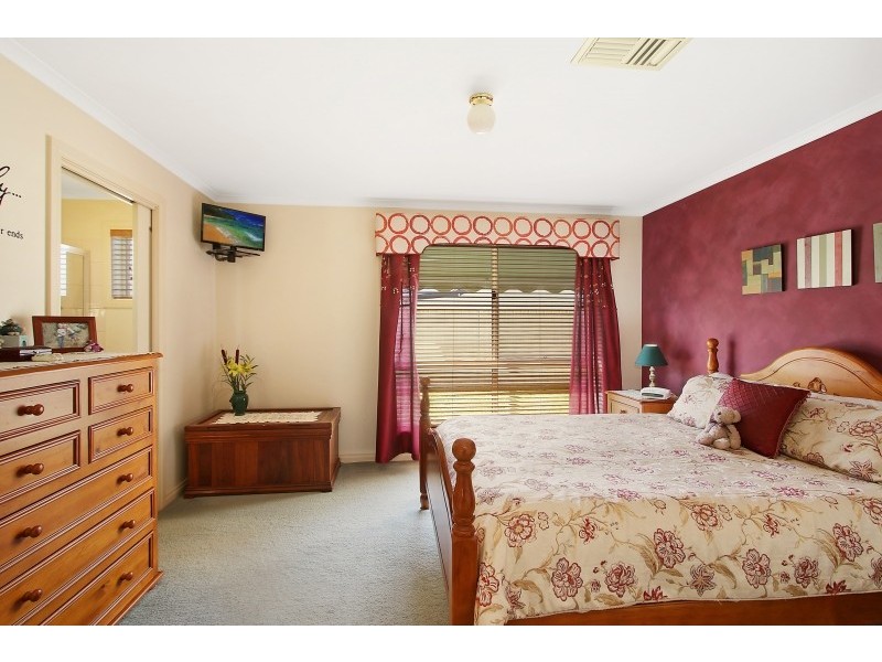 12 Victoria Street, Walla Walla NSW 2659