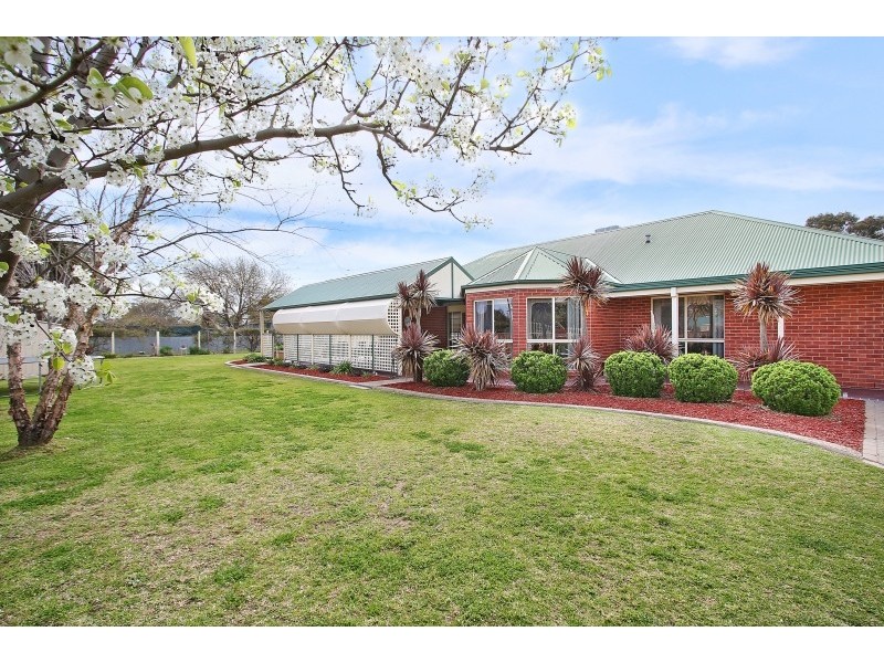 12 Victoria Street, Walla Walla NSW 2659