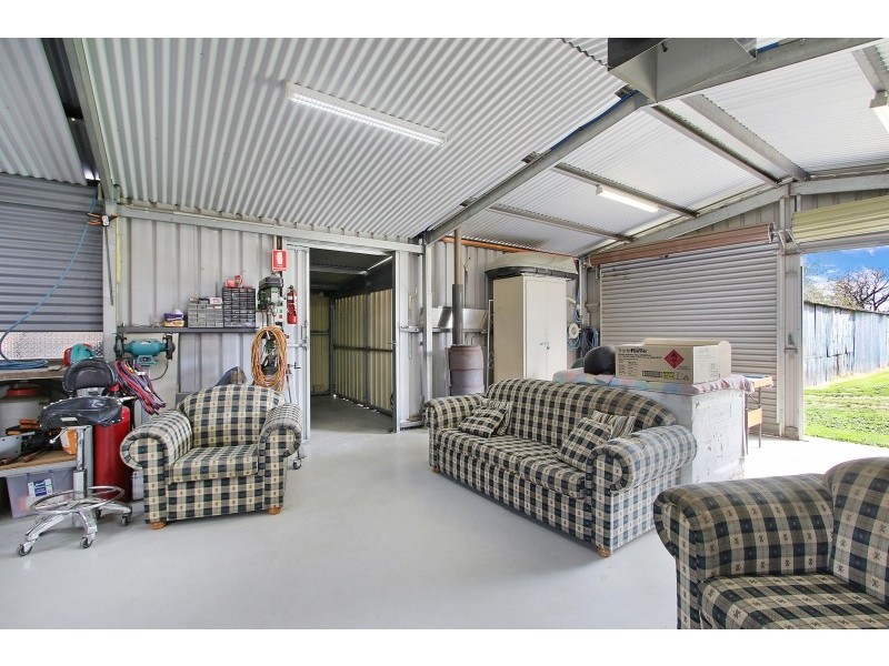 12 Victoria Street, Walla Walla NSW 2659