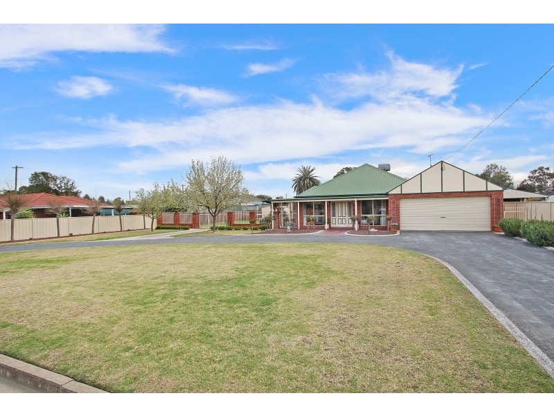 12 Victoria Street, Walla Walla NSW 2659