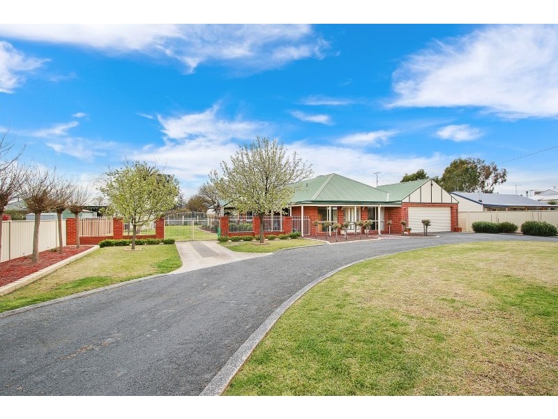 12 Victoria Street, Walla Walla NSW 2659