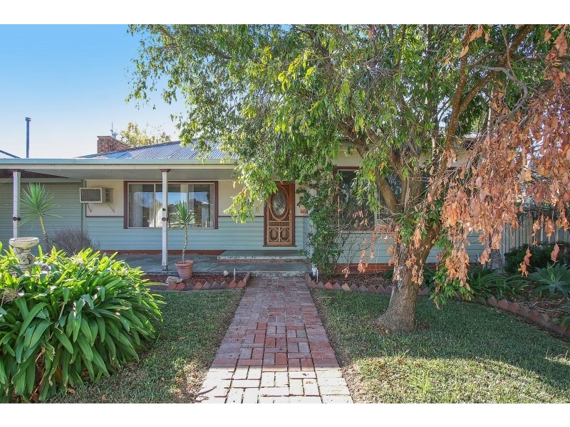 320 Kooba Street, North Albury NSW 2640