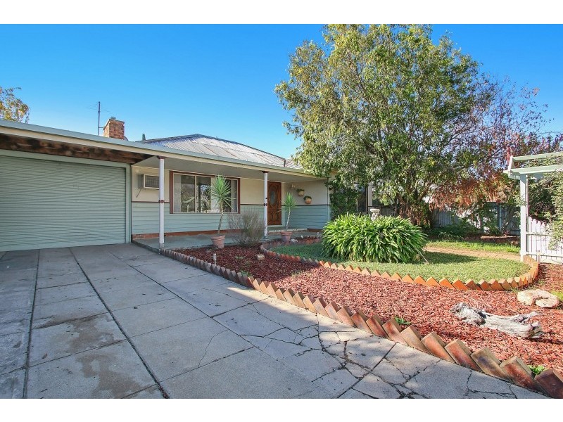 320 Kooba Street, North Albury NSW 2640