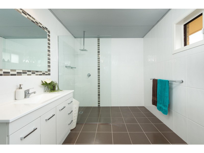 546 Webb Street, Lavington NSW 2641