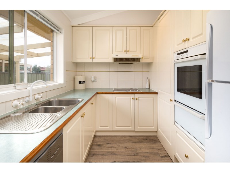 546 Webb Street, Lavington NSW 2641