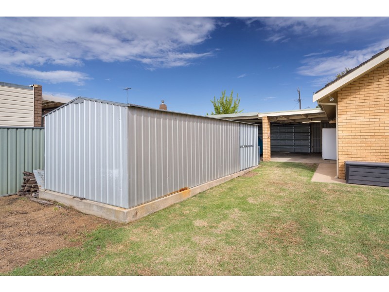 546 Webb Street, Lavington NSW 2641