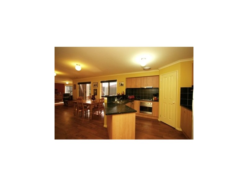 21 Briese Court, Thurgoona NSW 2640