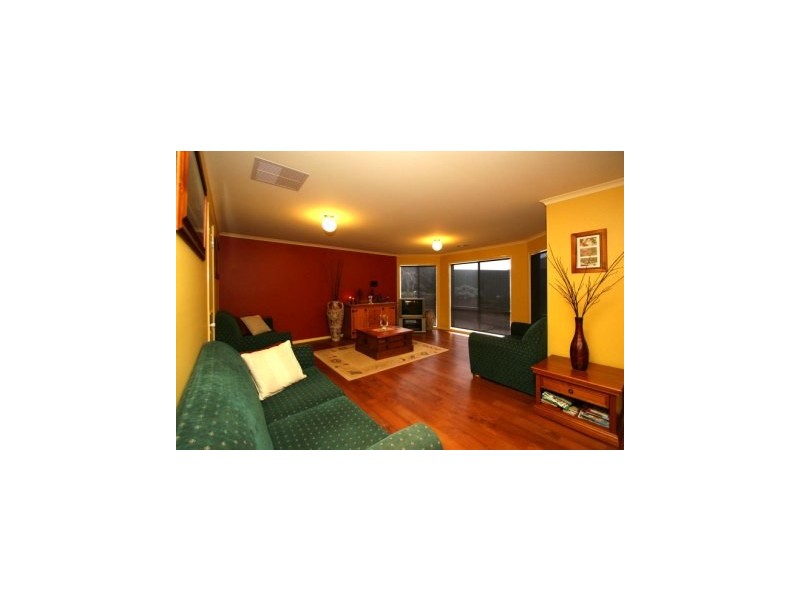 21 Briese Court, Thurgoona NSW 2640