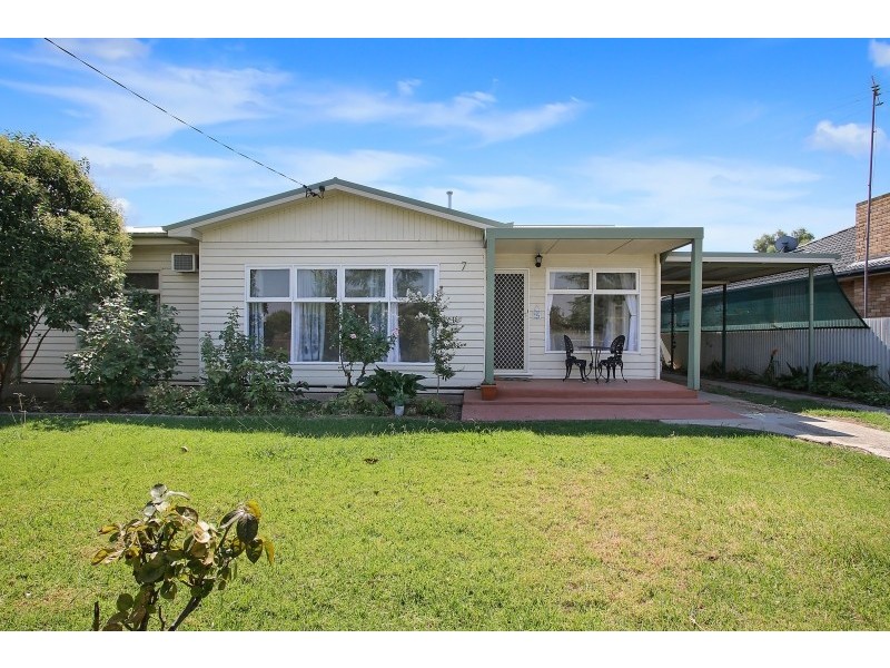 7 Pioneer Drive, Walla Walla NSW 2659